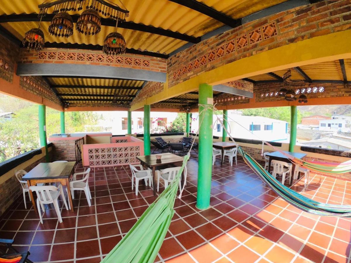 Hostal La Casa De Felipe Таганга Экстерьер фото