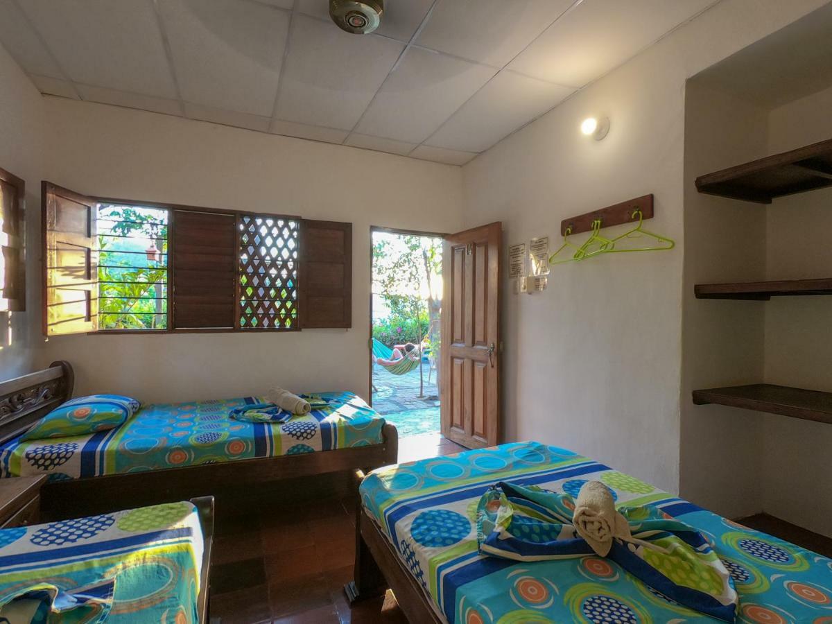 Hostal La Casa De Felipe Таганга Экстерьер фото