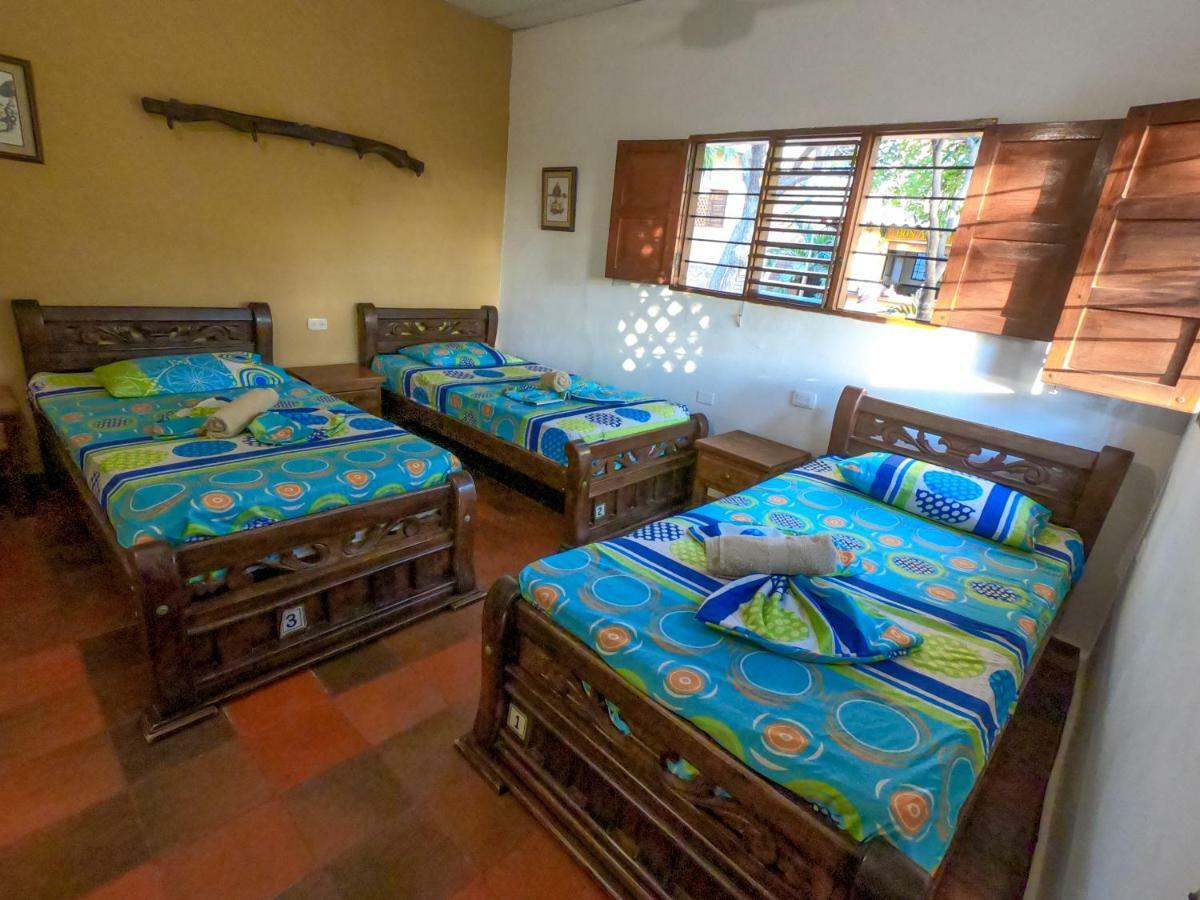 Hostal La Casa De Felipe Таганга Экстерьер фото